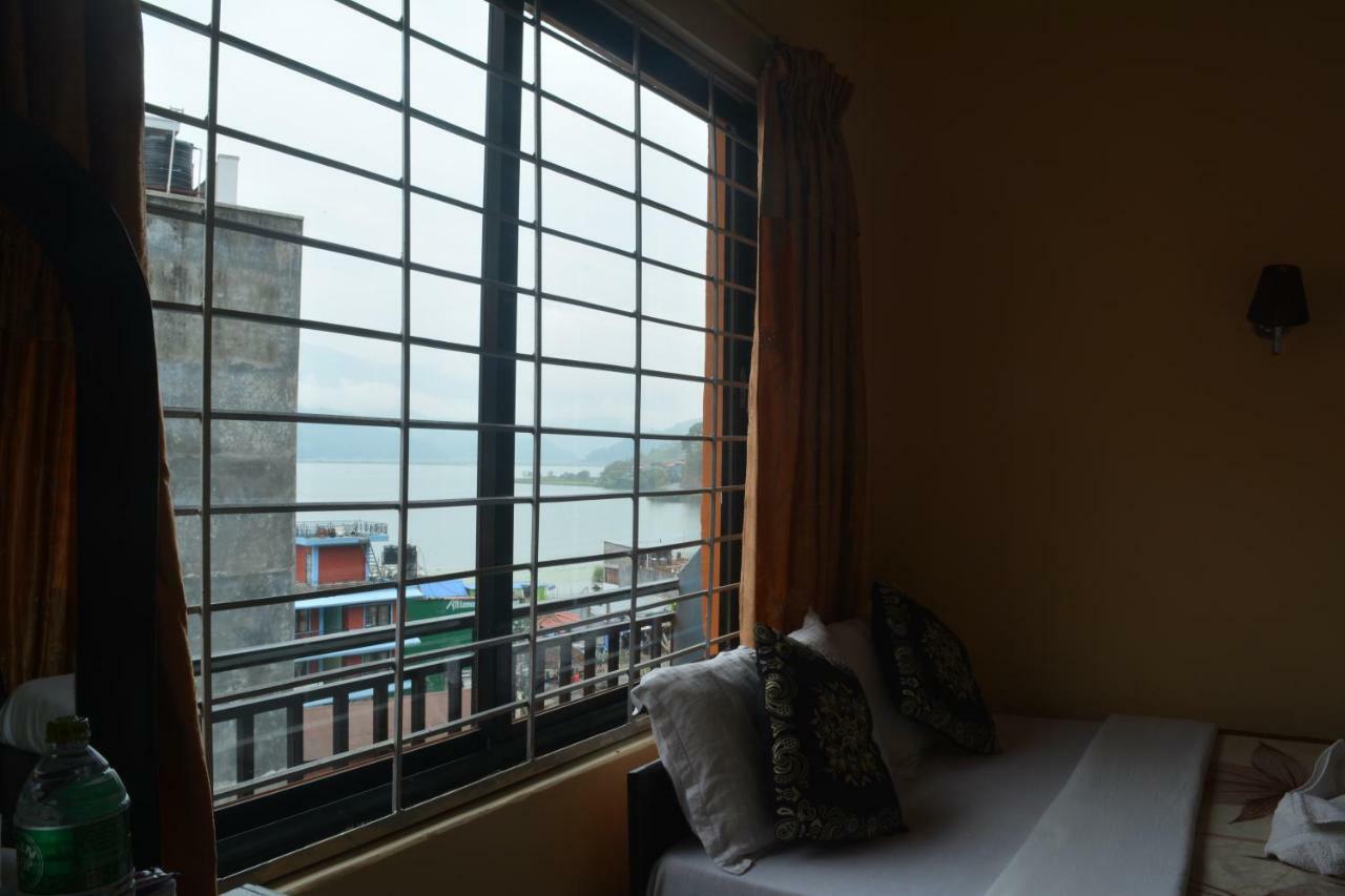 Hotel Direction Pokhara Kültér fotó